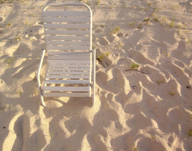 [5**existentistential+beach+chair.jpg]