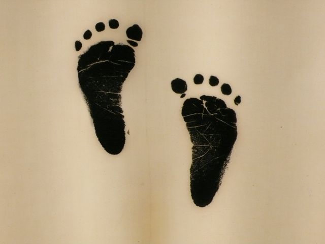 [baby+feet.jpg]