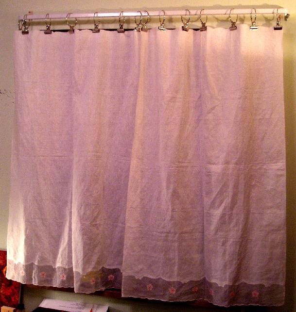 [artroom+curtains.jpg]