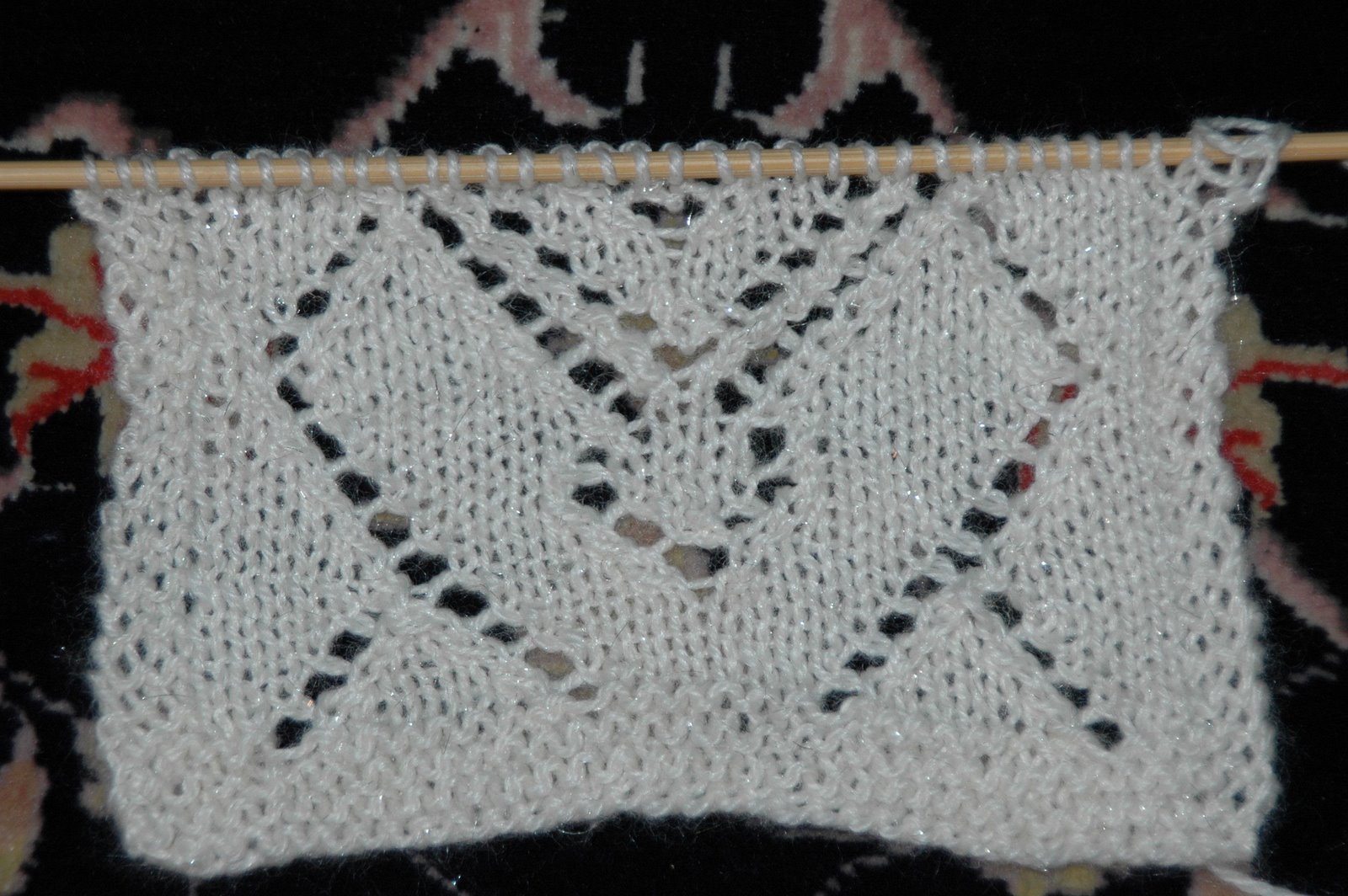 [Lace+white+swatch.JPG]