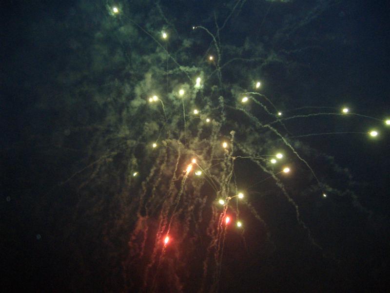 [Cheverly+Day+fireworks+5-19-07+005.jpg]
