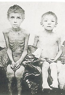[Ukraine-famine-holodomor.JPG]