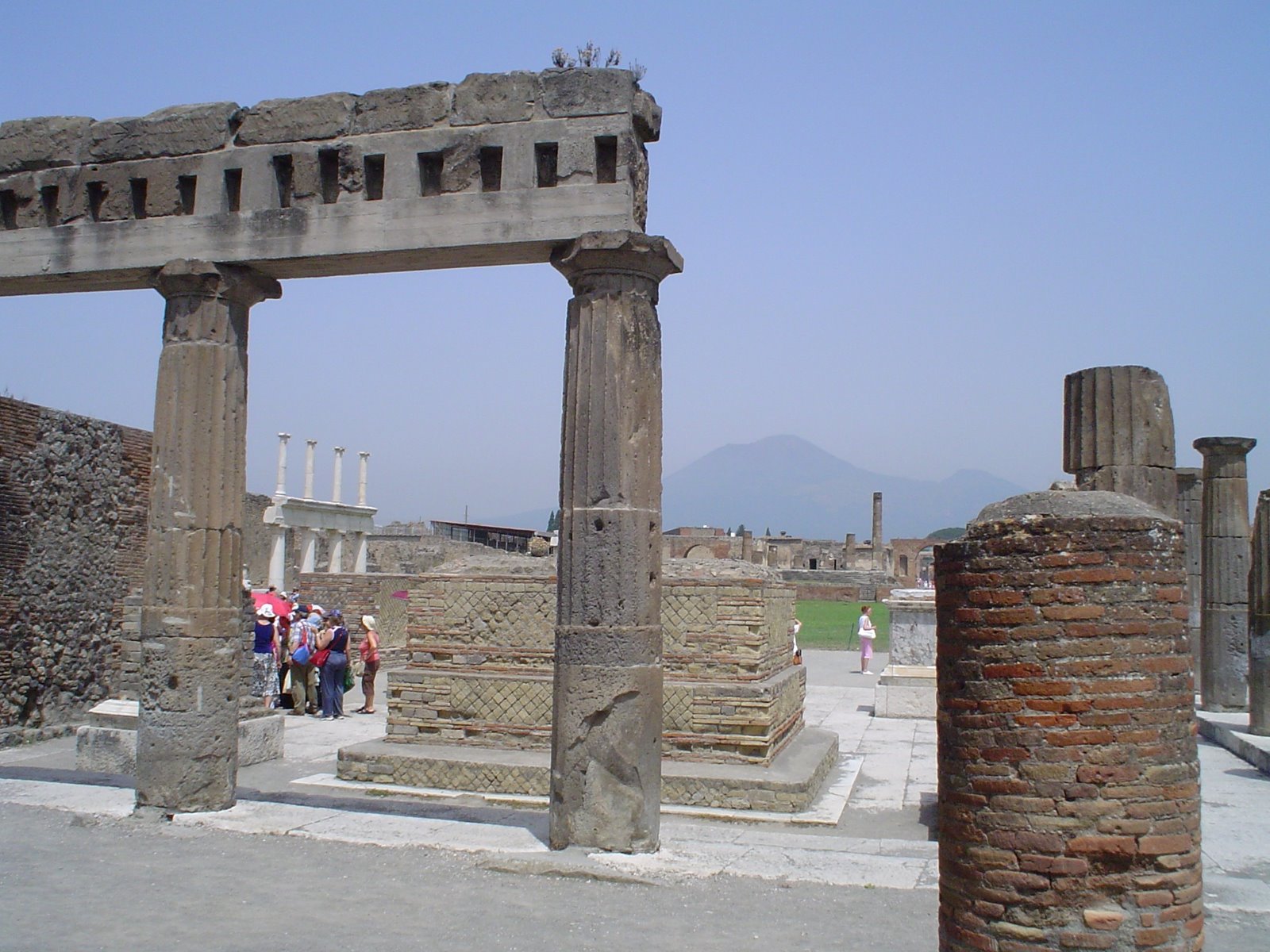 [pompeii.JPG]