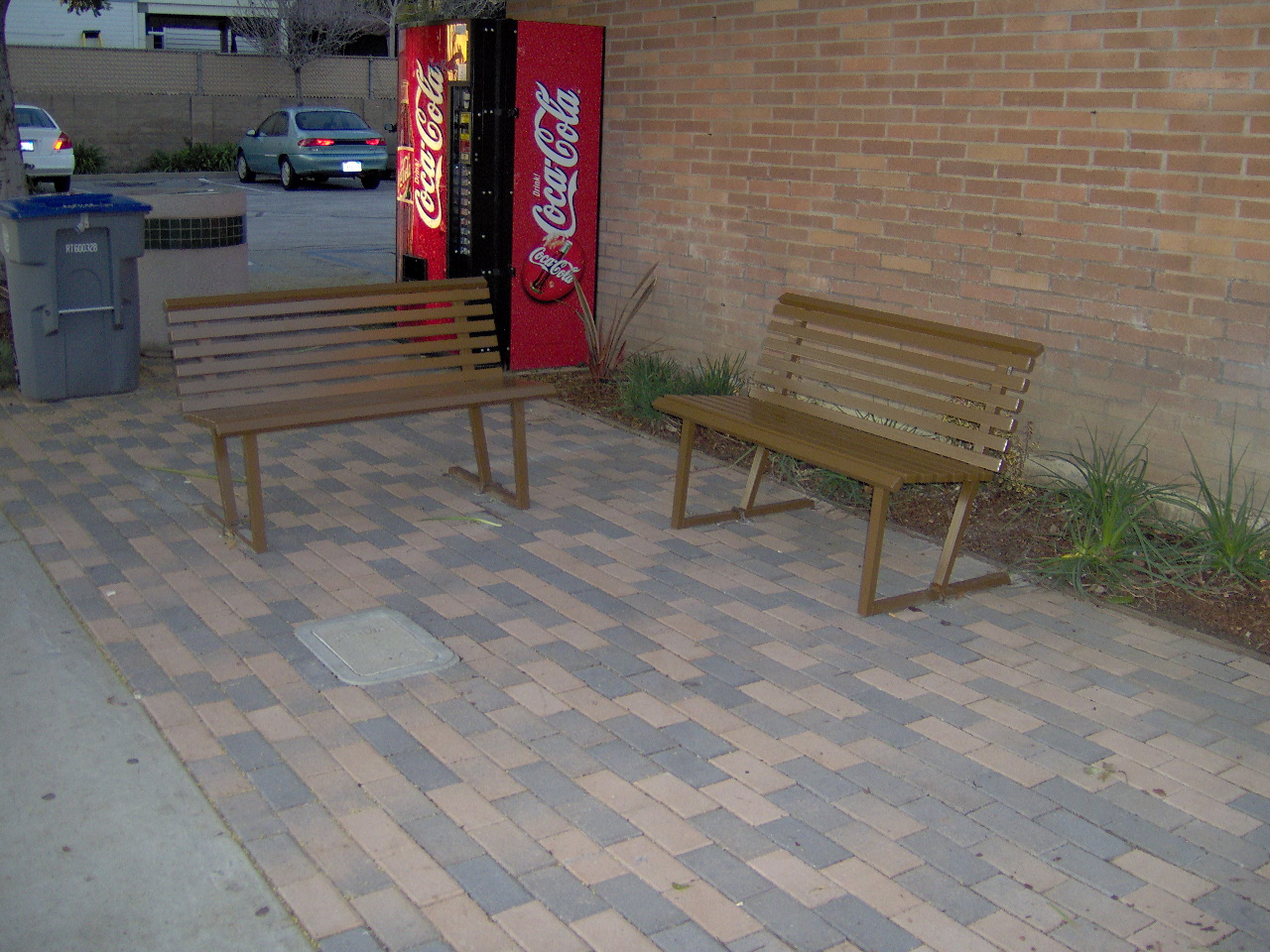 [benches+installed+001.jpg]