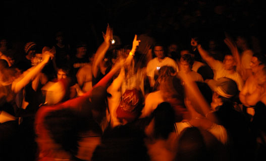 [Party_in_Culebra_by_senencito.jpg]