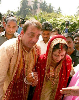Sanjay Dutt cancels his Marriage with Manyata