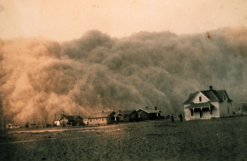 [800px-Dust_Storm_Texas_1935.jpg]