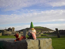 Mesen and Rose hang out in the Aberystwyth castel ruins
