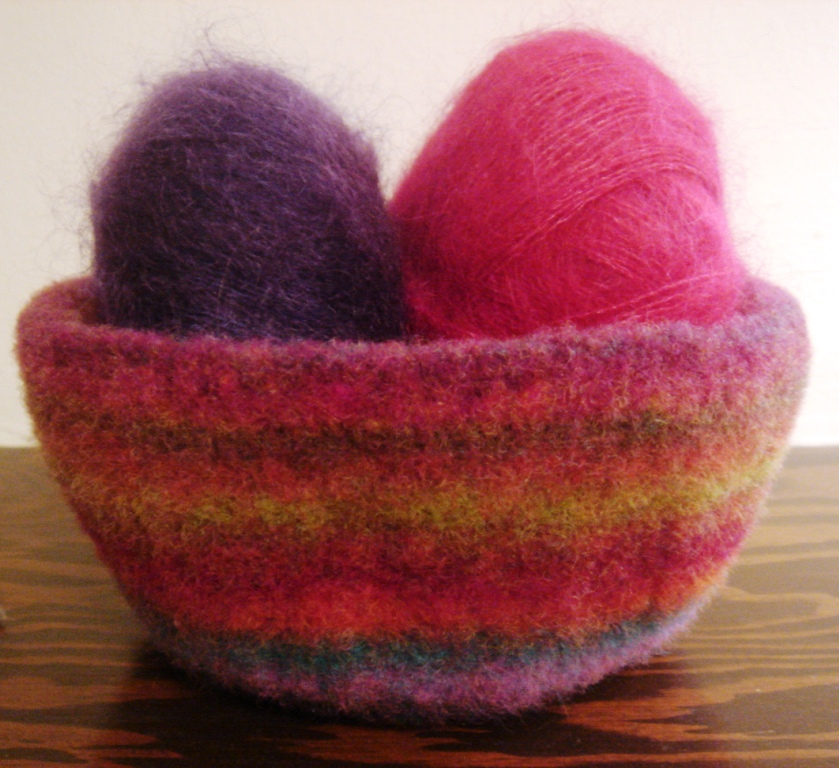 [Noro+Felted+Bowl.JPG]