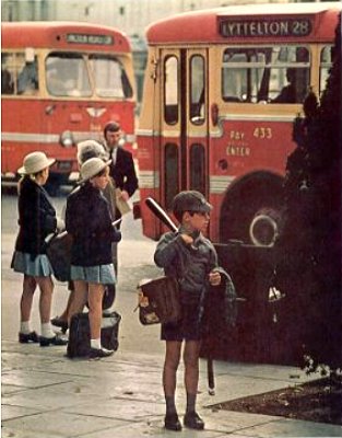 [Square,+1972,+NE+bus+children+savoy+cinema.jpg]