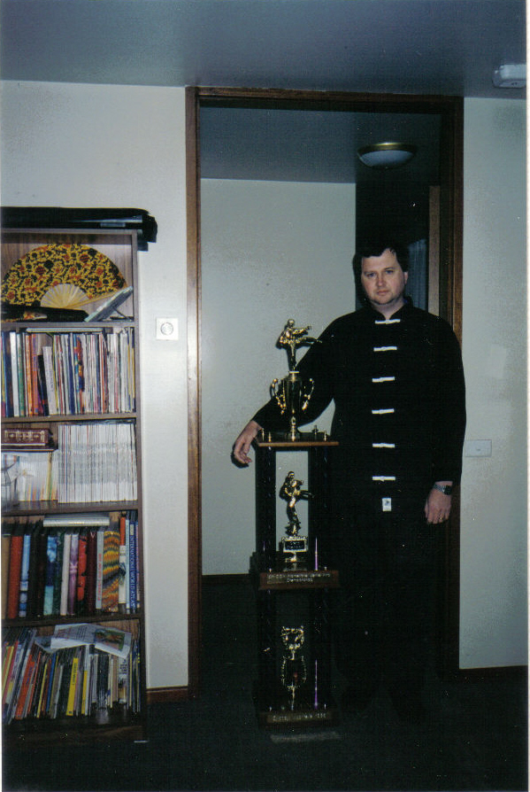 [Doug+with+trophy.jpg]