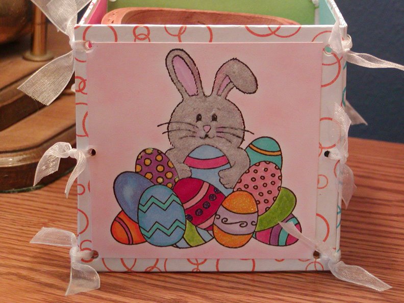 [bunny-with-eggs.jpg]