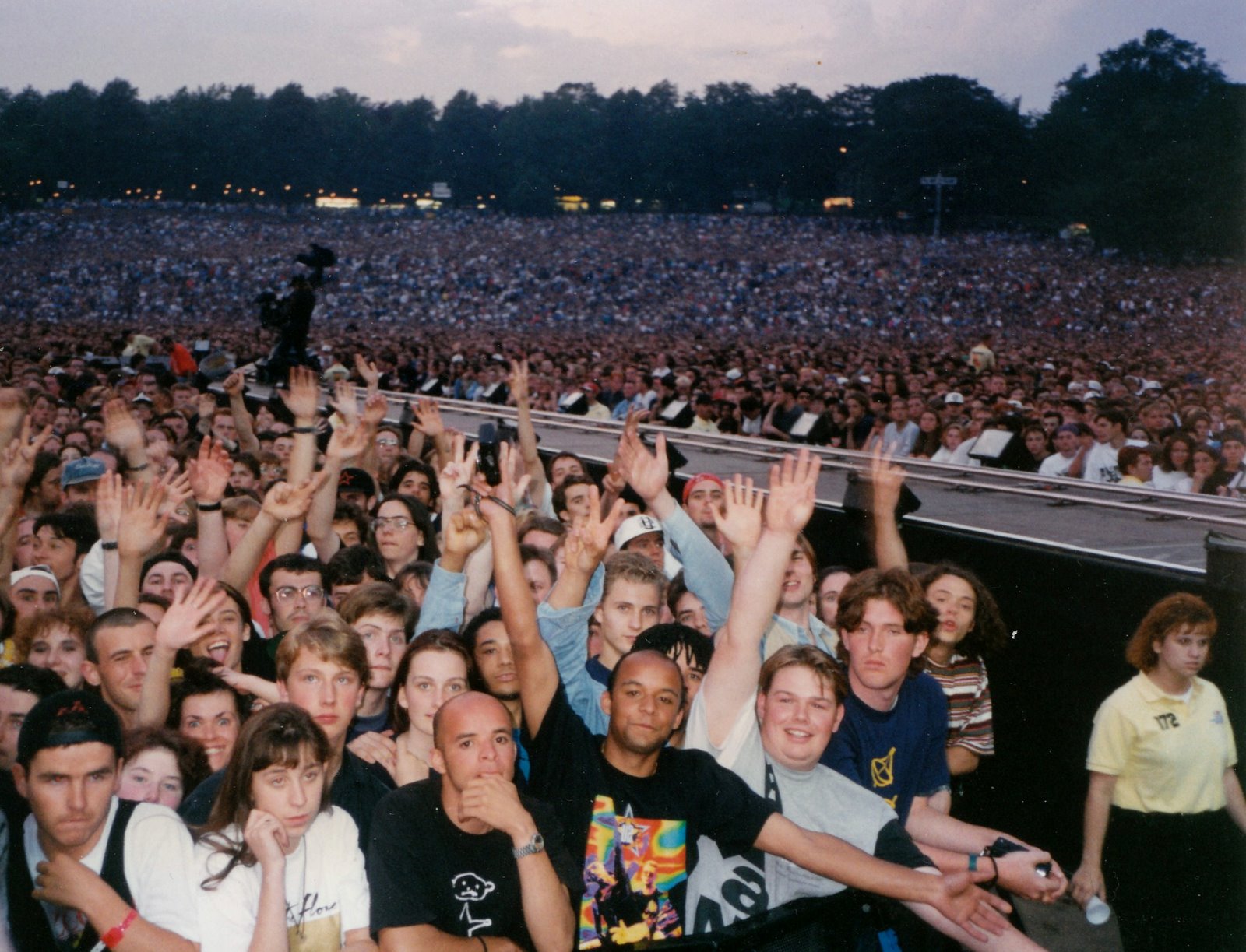[Audience+Zooropa+Leeds+14+August+1993_0001.jpg]