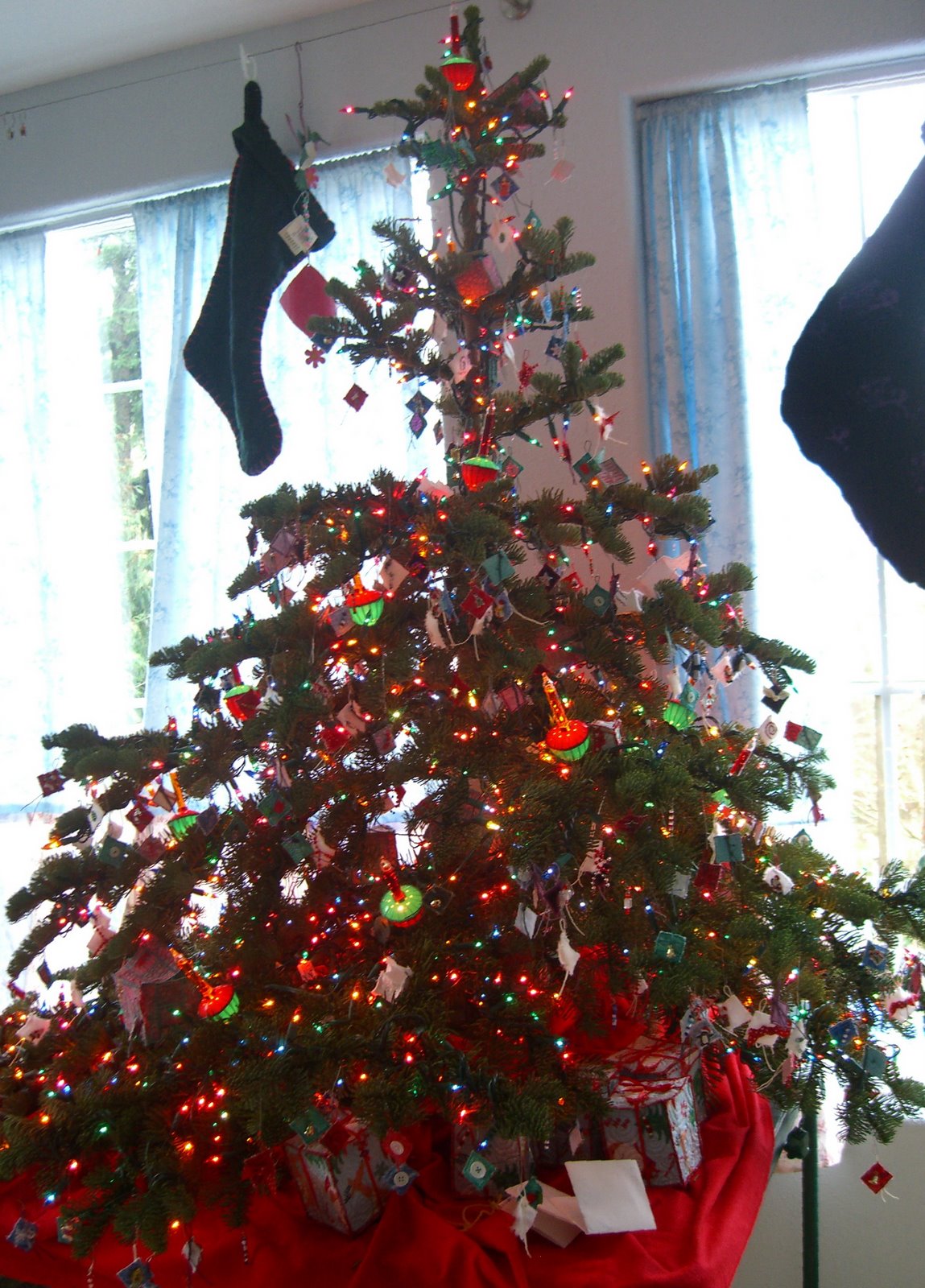[Inchie+Christmas+Tree.jpg]