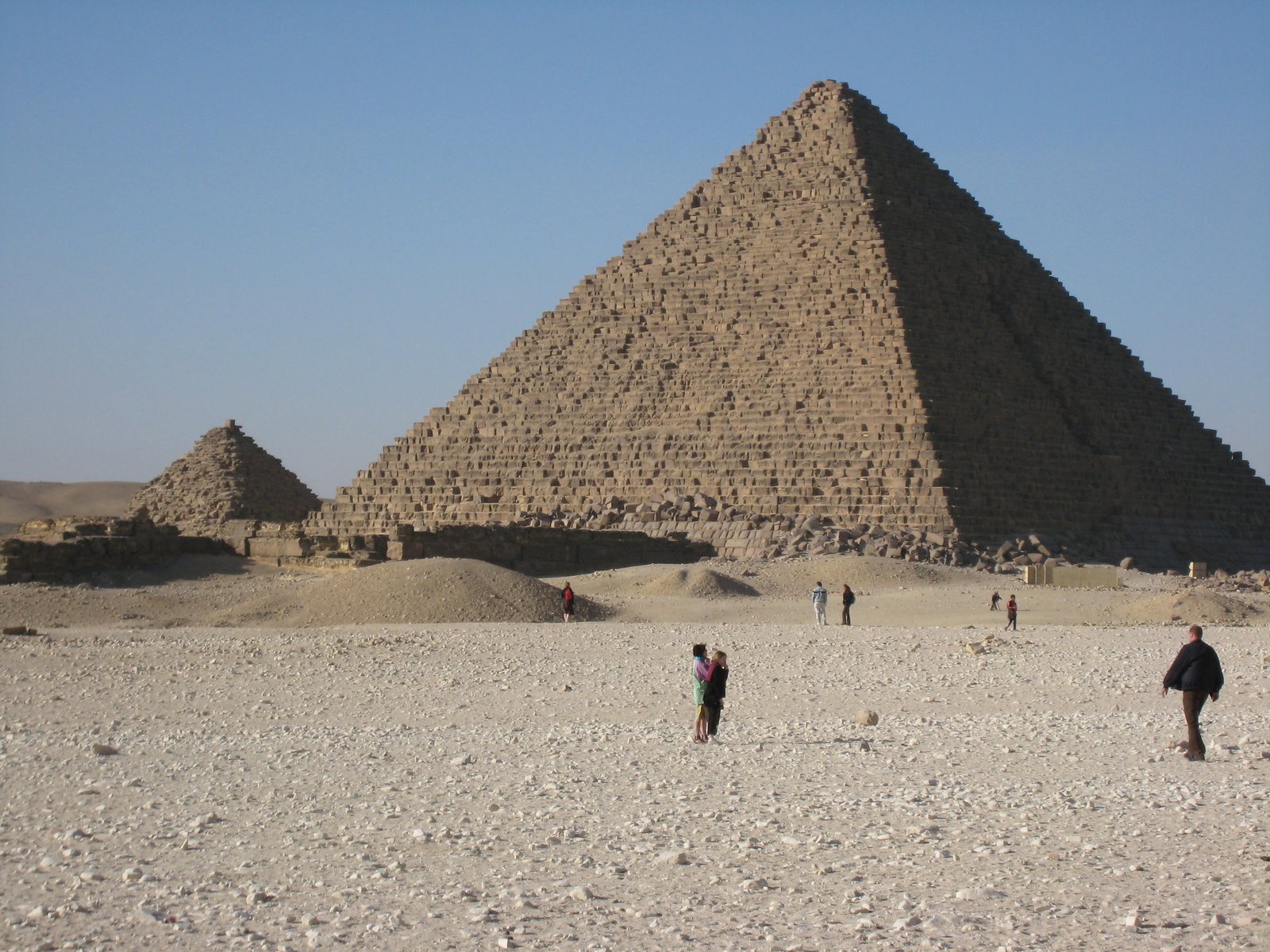 [Pyramid+-+Giza.JPG]