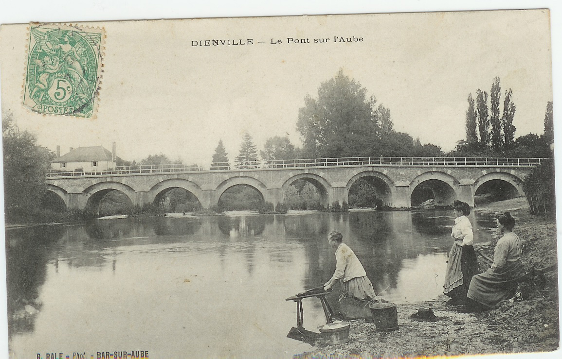 [Dienville+pont+sur+Aube+laveuses.jpg]