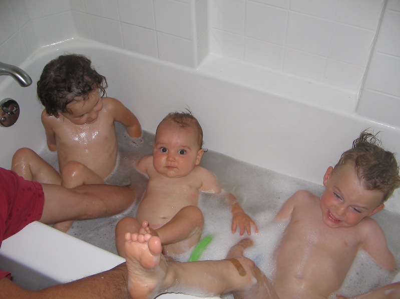 [Smith+Kids+Bathtime.JPG]