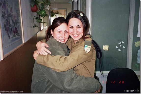 [Girl+Soldiers+From+Israel’s+Army+24.jpg]