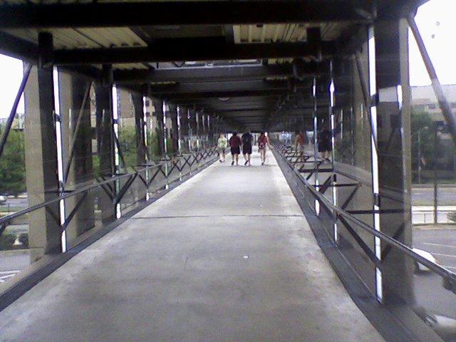 [Rockville-Metro-Walkway-06July2008.JPG]