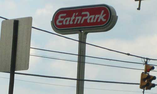 Red sign that reads Eat 'n Park