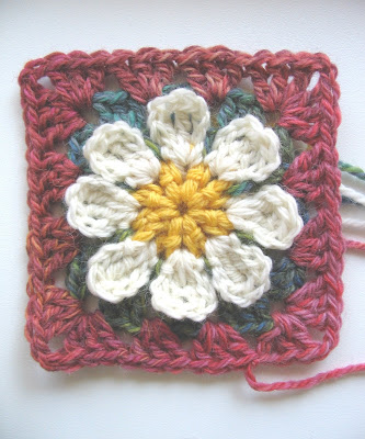 Tutti Frutti Daisy Granny Square Crochet Patter - Folksy