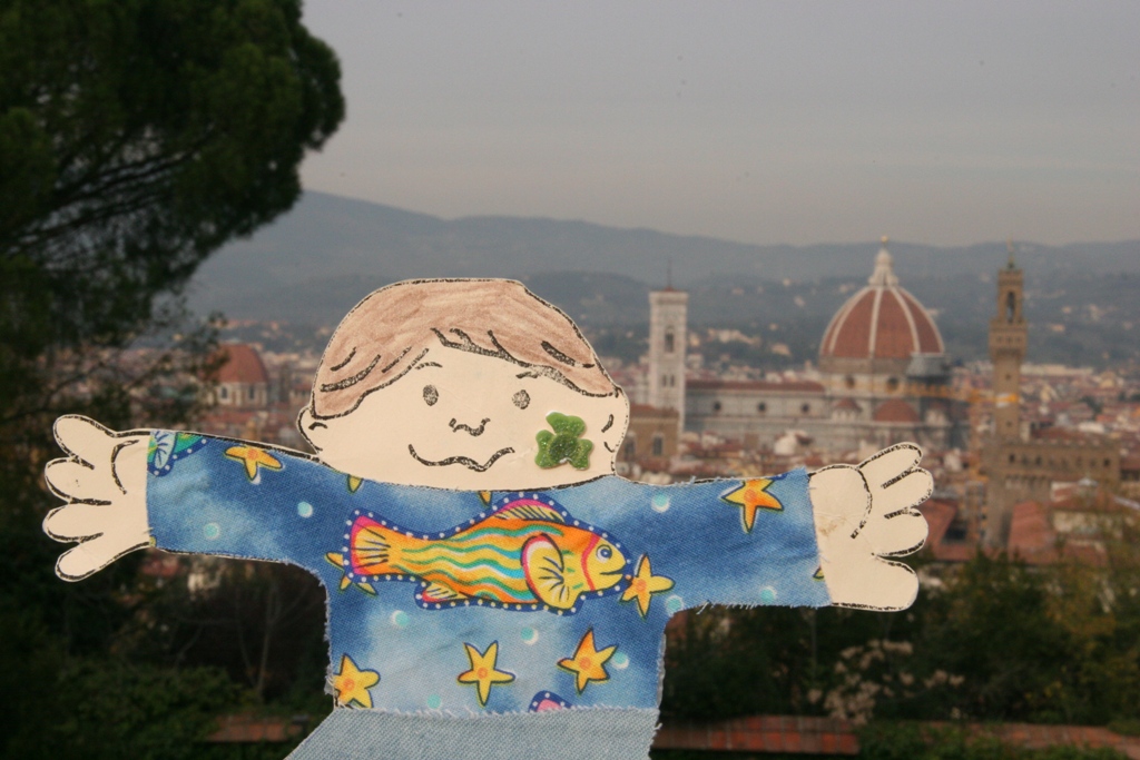 [Flat+Stanley+and+the+Duomo.JPG]