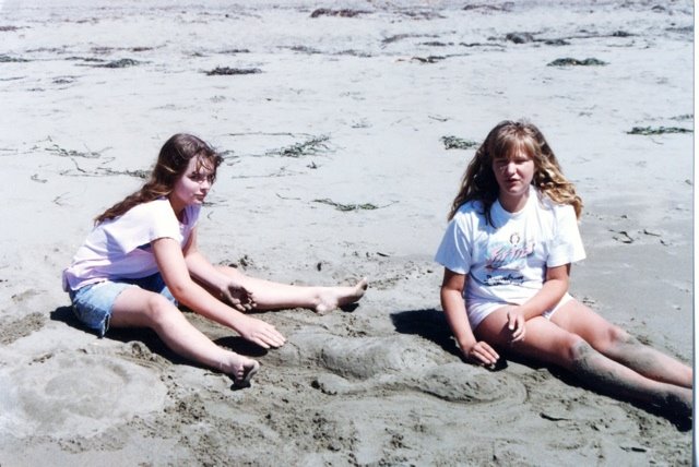 [sarah+chelsa+beach+1991.jpg]