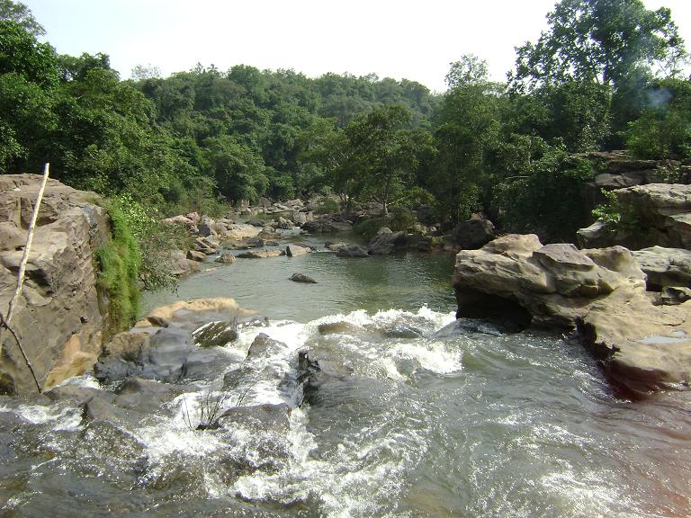 [Koilighughar+Waterfall+Jharsuguda.JPG]