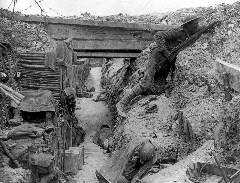 [785px-Cheshire_Regiment_trench_Somme_1916.jpg]