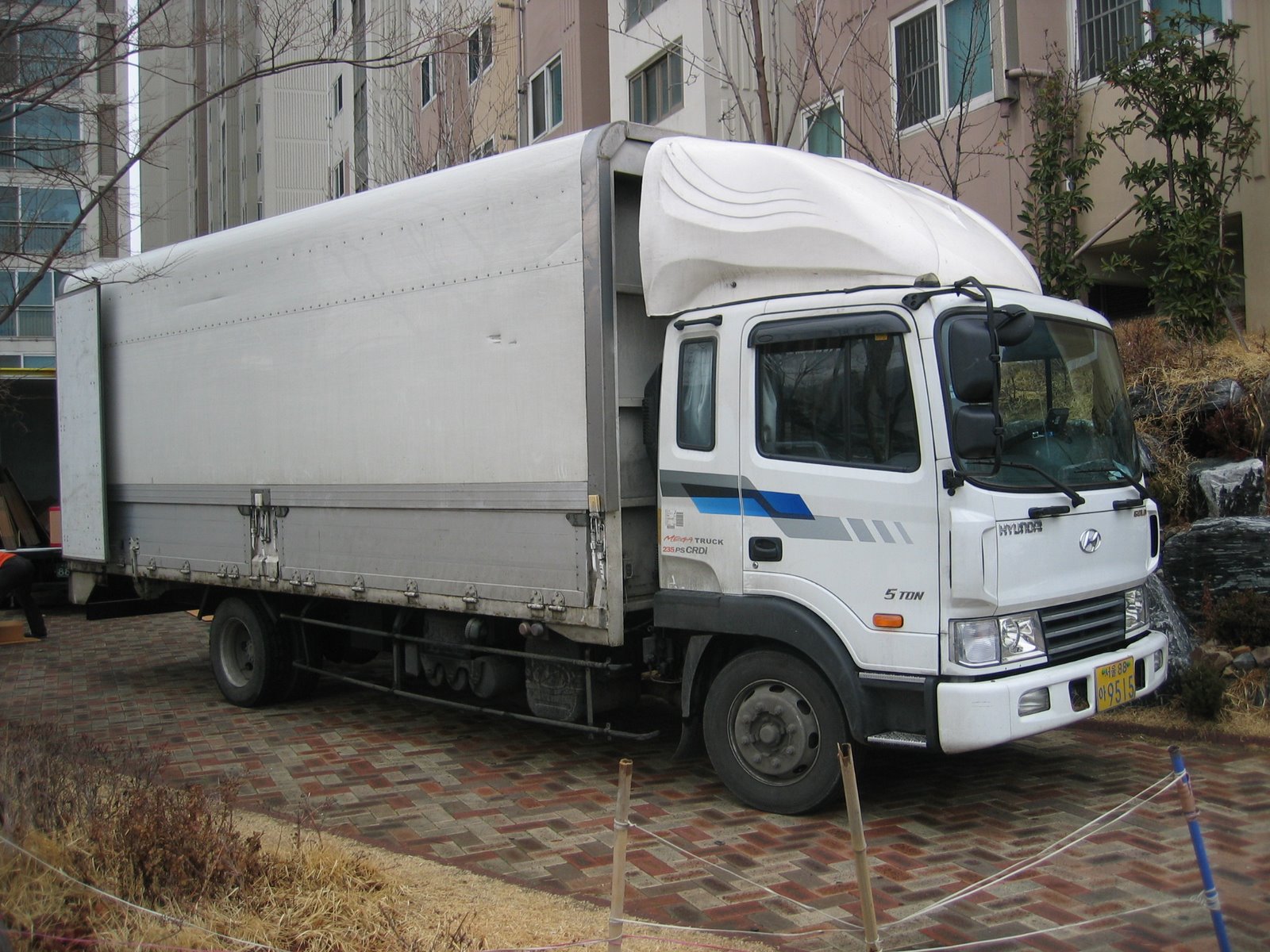 [truck2.jpg]