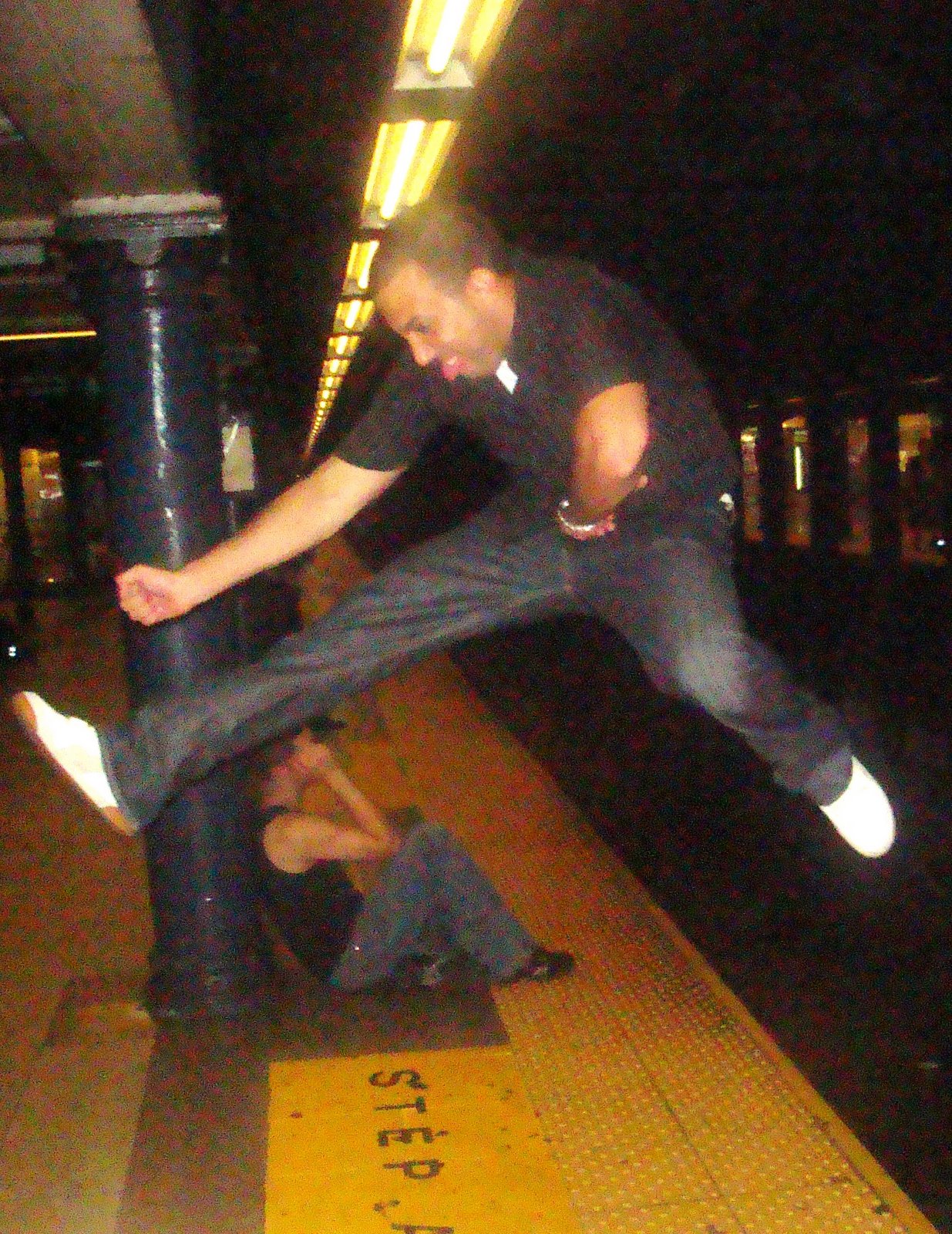 Scrozie Subway Kick