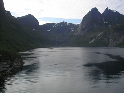 [19_fjordside.jpg]
