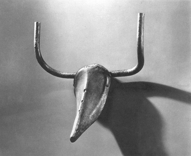 [bull's+head+-+picasso+(1944).jpg]