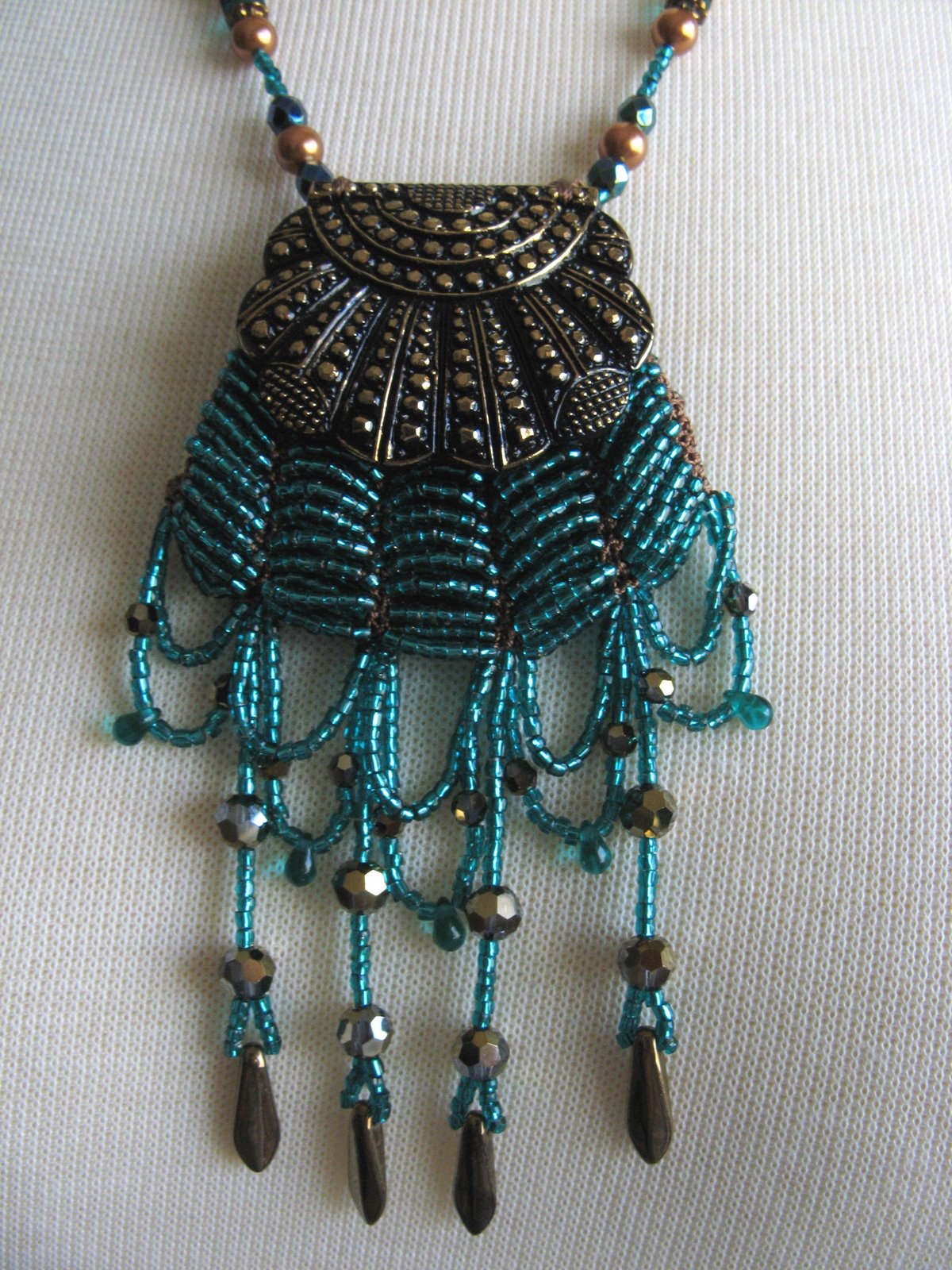 [teal+green+purse+necklace2.JPG]