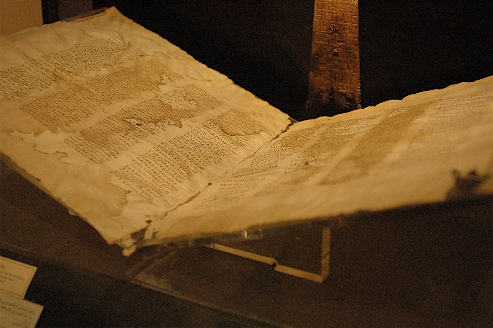 [15_Codex_Sinaiticus.JPG]