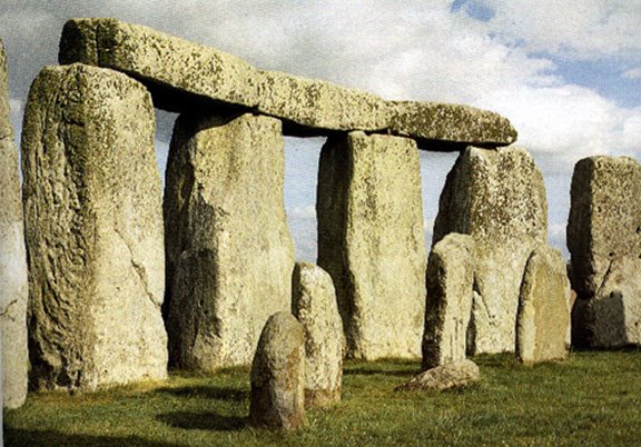 [stonehenge_dolmen.jpg]