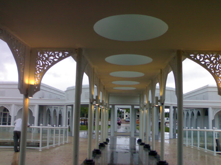 المسجد الكريستالي بماليزيا 17012008711