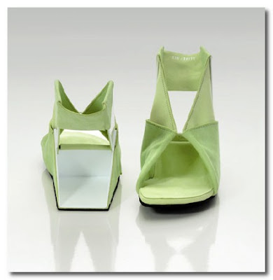 the origami shoe by Catherine Meuter