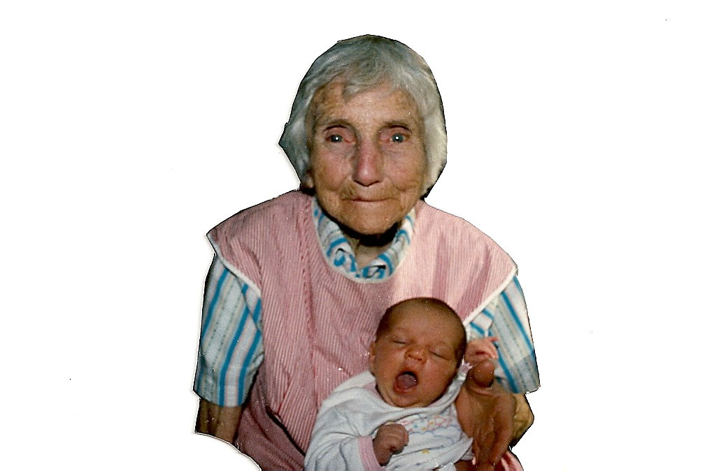 [Grandma+Lillian+with+GG.jpg]