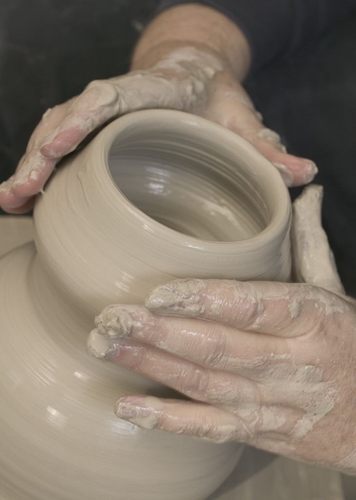 [potters+hands.JPG]