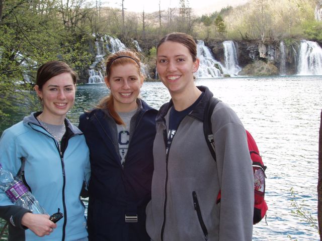 [Alana,+Erin,+and+Roxy+at+Plitvice+Lakes,+Croatia-2.jpg]