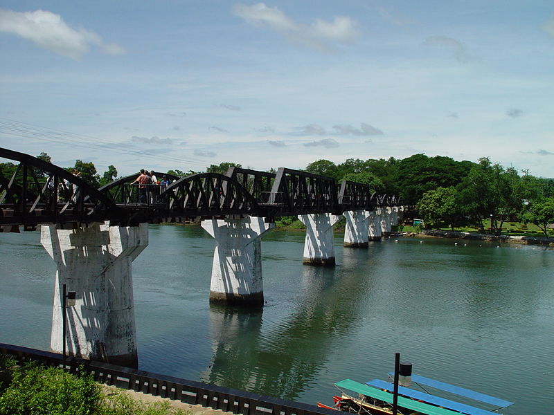 [800px-Bridge_over_River_Kwai.jpg]