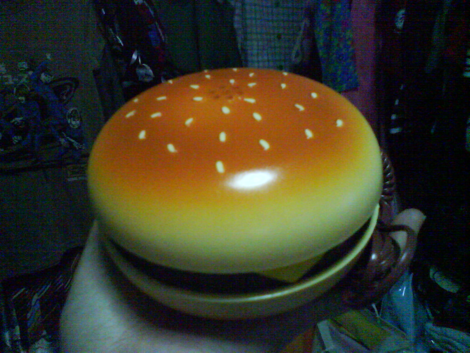 [hamburgerphone.JPG]