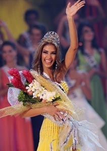 [Venezuelana+Dayana+Mendoza+é+a+Miss+Universo+2008.jpg]