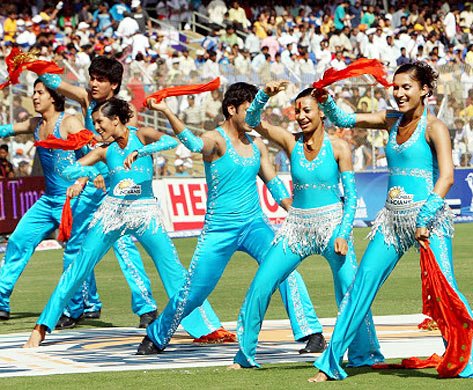 [mumbai-indians-cheerleaders.jpg]