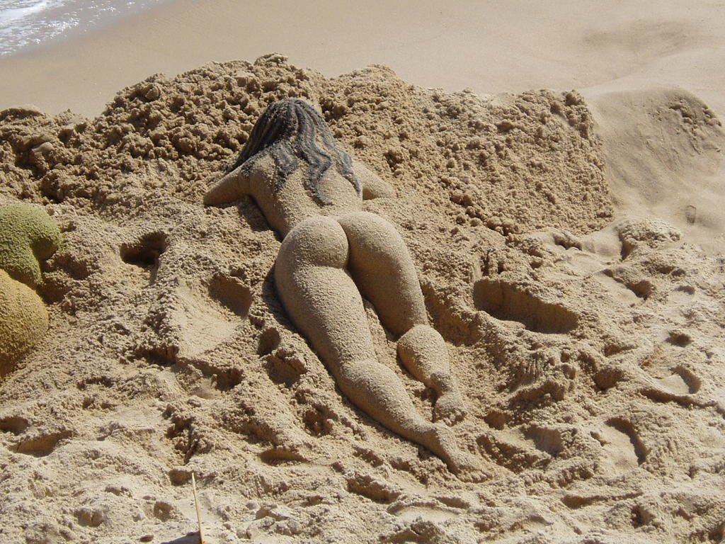 [Brazilian_Sandgirls_02.jpg]