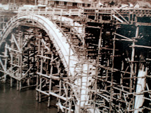 Construcción del puente en Depoe Bay