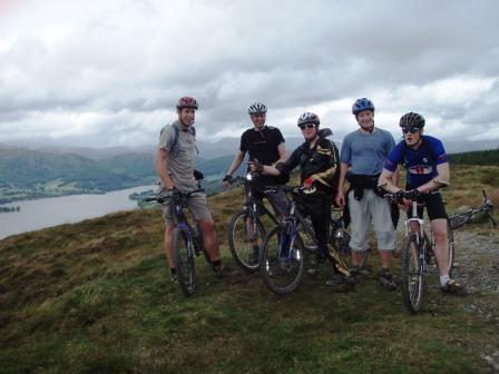 [Leader+of+the+Pack+above+coniston.JPG]