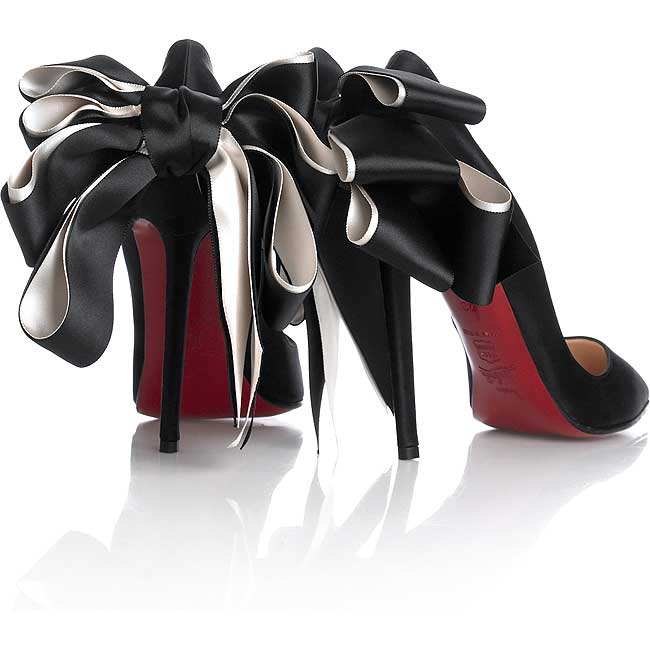 [Louboutin+Anemone+satin+crepe+pump+with+bow+-+back.jpg]