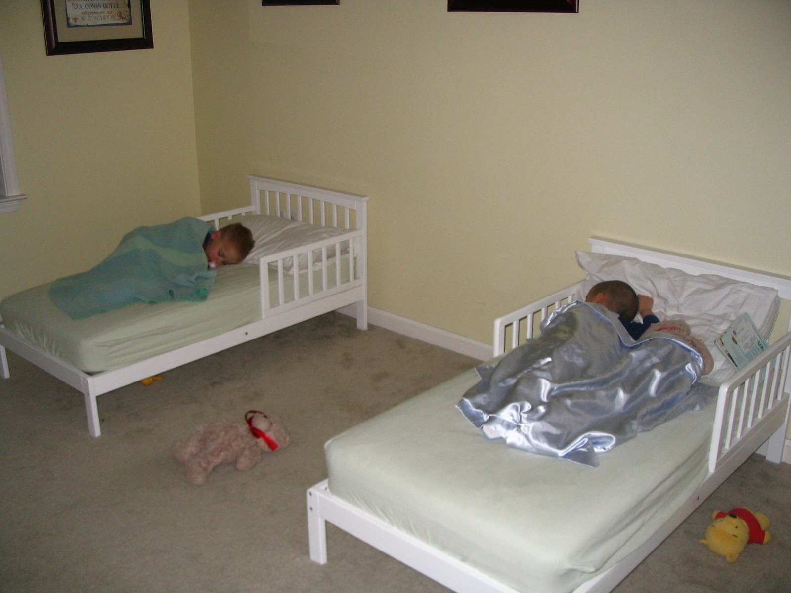 [toddler+beds+032.jpg]